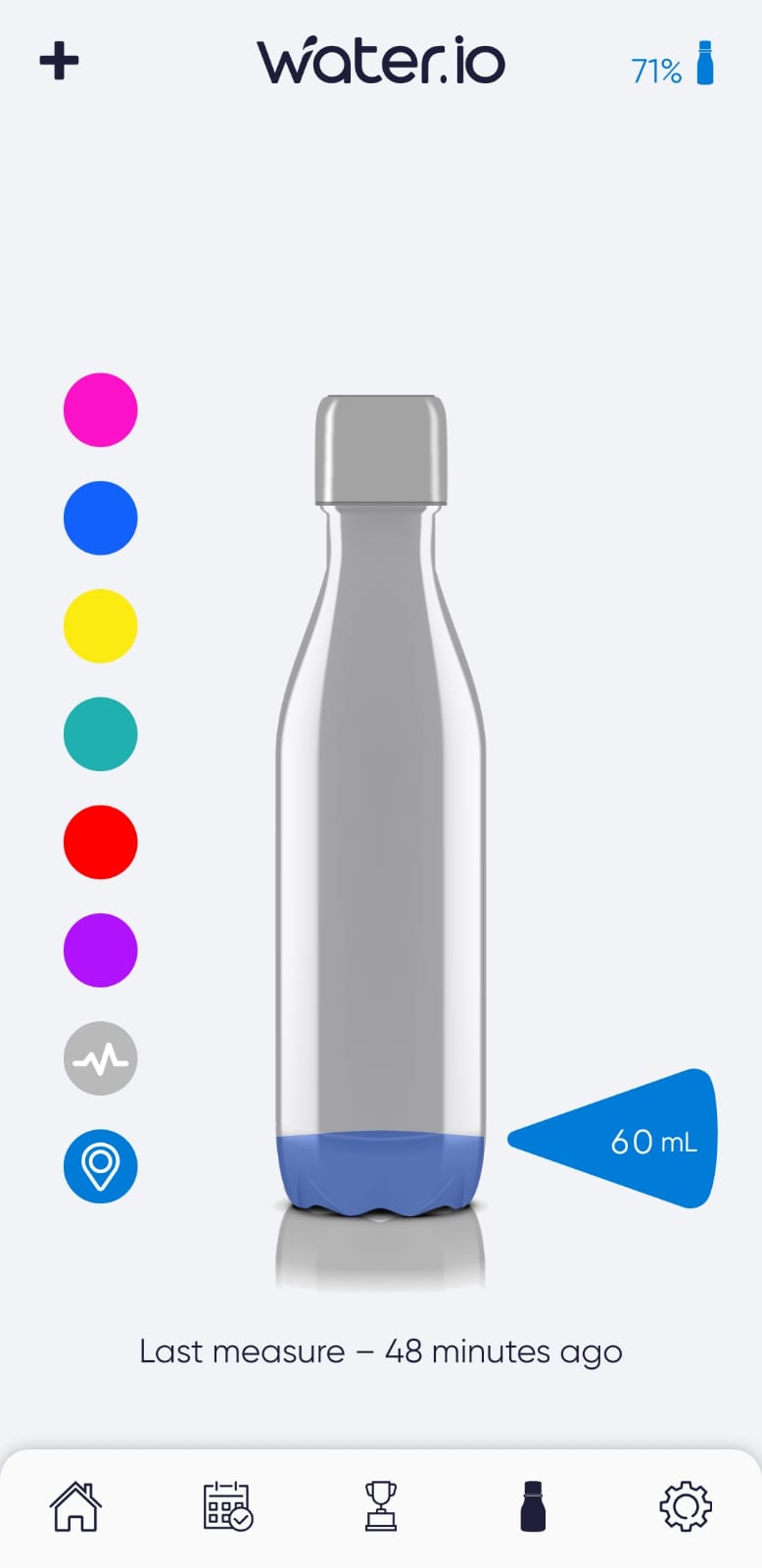 Water.io smart water bottle app showing the bottle fill status and user’s color choices